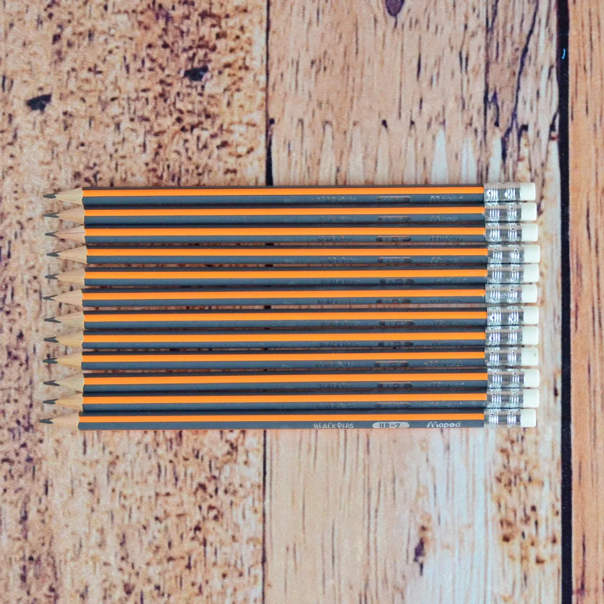 12 crayons à mine HB pour l'école – Image 4